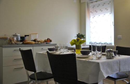 Ca' di David Bed & Breakfast | Budget-Friendly B&B Francesca with Family Dining Options