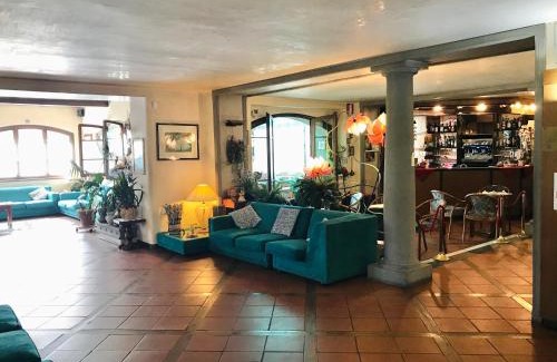 Gavinana Hotel | Pet-Friendly B&B Franceschi: Family Welcomes Await
