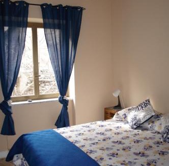 Annunziata Apartment | Oceanfront B&B Fronte Mare - Guest Rated 9/10 Experience