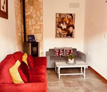Pinoso Bed & Breakfast | Cozy Boutique 2 Bedroom B&B with Pool & Garden Access