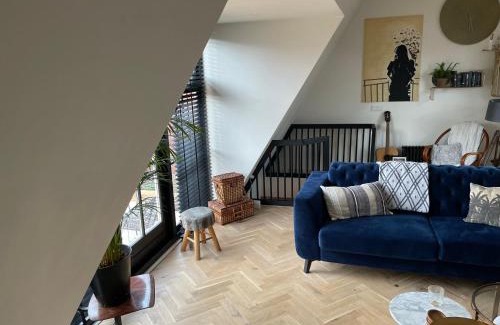 Dokkum Apartment | Premier B&B Gasthuisstraat Dokkum with Family-Friendly Dining