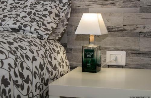 Gioia Tauro Bed & Breakfast | Discover B&B Geolja: Family-Friendly Stay with Hot Tub
