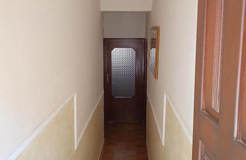 Aielli Apartment | Cozy B&B Giò&Giò with Fireplace - Perfect for Families