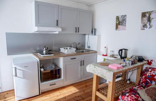 Belluno Bed & Breakfast | Pet-Friendly B&B Giardini dell'Ardo with Ocean Views