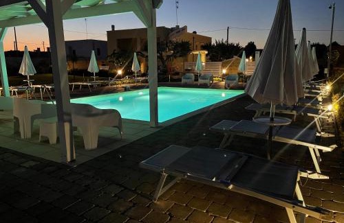 Marina di Pescoluse Bed & Breakfast | Experience B&B Giglio Marino with Oceanfront Views & Pool