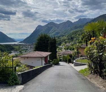 Carlazzo Bed & Breakfast | Explore B&B Gli Ulivi: Top-Rated Stay with Breakfast