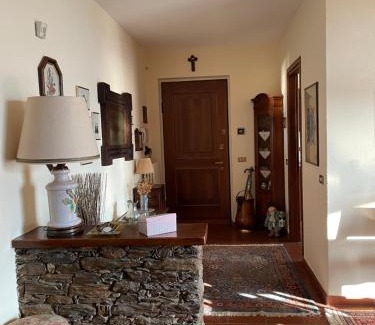 Carlazzo Bed & Breakfast | Explore B&B Gli Ulivi: Top-Rated Stay with Breakfast