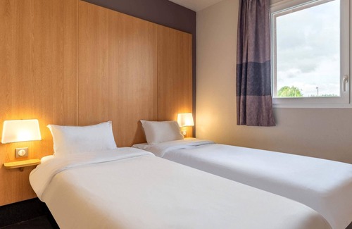Yvetot Hotel | Ideal B&B Hôtel Yvetot with Spa and Family-Friendly Amenities