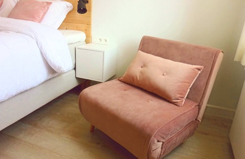 Sint-Pieters Bed & Breakfast | Cozy B&B Haven 7 Brugge with Complimentary Breakfast