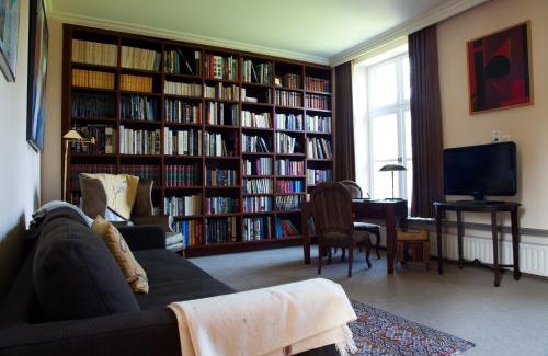 Maaseik Bed & Breakfast | Exceptional B&B Het Agnetenklooster: Rated 9.3/10