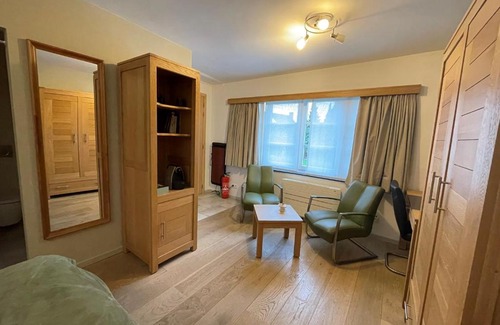Schelle Bed & Breakfast | Pet-Friendly B&B Het KoeKoeKsnest in Schelle, Rated 9/10
