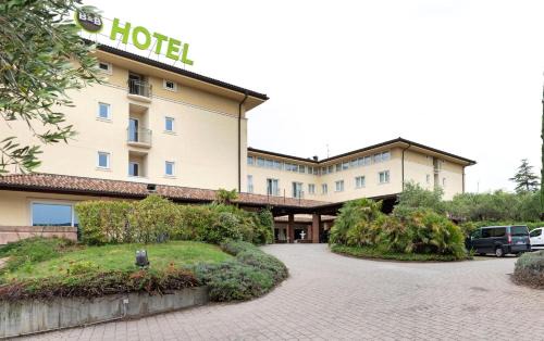 Affi Hotel | Pet-Friendly B&B Hotel Affi near Lago di Garda