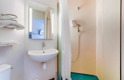 Grand Sud Hotel | Discover B&B HOTEL AIX EN PROVENCE with Spa & Breakfast