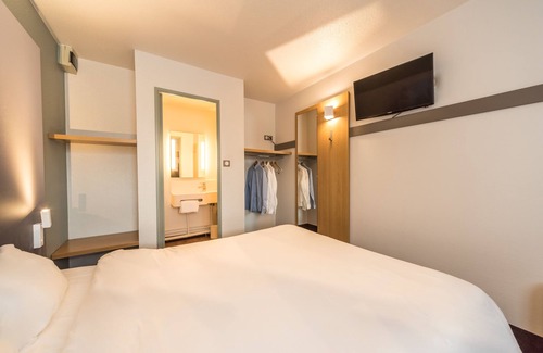 Valframbert Hotel | Relax at B&B HOTEL Alençon Nord with Spa & Family-Friendly Amenities