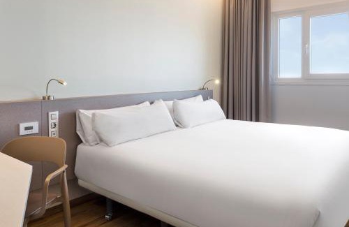 Vicar Hotel | Pet-Friendly B&B HOTEL Almería Vicar with High Guest Ratings