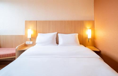 Centre Ville Hotel | Inviting B&B HOTEL Amiens Centre Cathédrale - Pet Friendly Stay