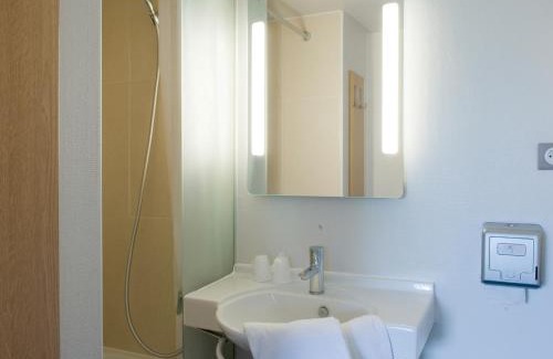 Longueau Hotel | Comfortable B&B HOTEL Amiens with Family-Friendly Amenities