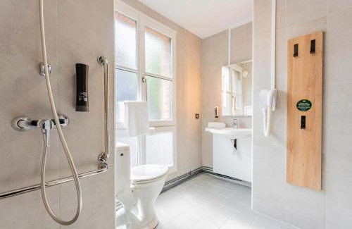 Arras Hotel | Cozy B&B HOTEL Arras Centre with Pet-Friendly Amenities