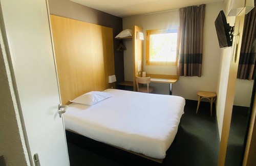 Gemenos Hotel | Comfortable B&B HOTEL Aubagne Gémenos with Spa and Breakfast