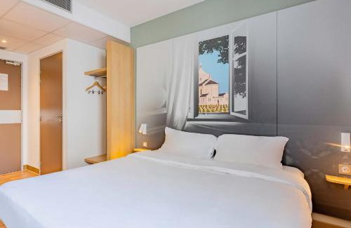 Bruay-la-Buissiere Hotel | Pet-Friendly B&B HOTEL Béthune with Great Amenities