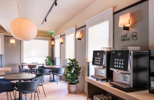 Mollet del Valles Hotel | Pet-Friendly B&B HOTEL Barcelona Mollet with Great Amenities