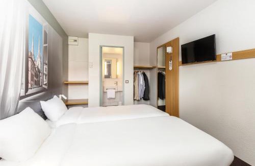 Bayonne Hotel | Pet-Friendly B&B HOTEL Bayonne with Family Amenities
