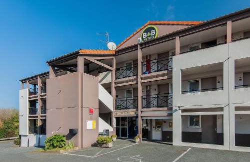 Bayonne Hotel | Pet-Friendly B&B HOTEL Bayonne with Family Amenities