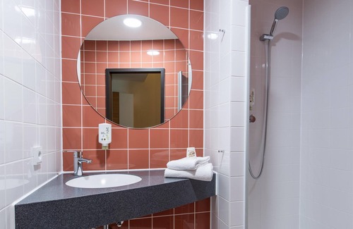 Bayreuth Hotel | Discover B&B Hotel Bayreuth: Family-Friendly & Accessible