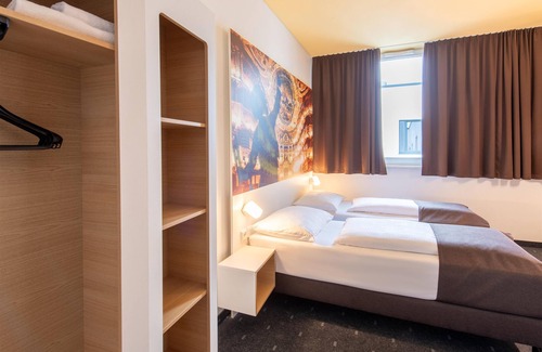 Bayreuth Hotel | Discover B&B Hotel Bayreuth: Family-Friendly & Accessible