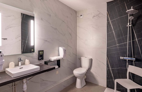 Merignac Hotel | Budget-Friendly B&B HOTEL Bordeaux Mérignac Aéroport