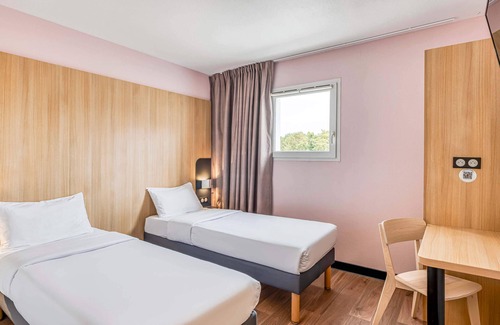 Merignac Hotel | Budget-Friendly B&B HOTEL Bordeaux Mérignac Aéroport