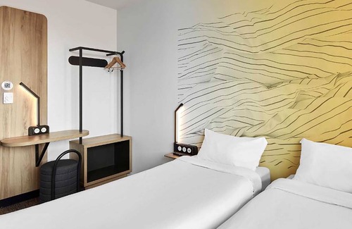 Gradignan Hotel | Eco-Friendly B&B HOTEL Bordeaux Talence with Spa Access