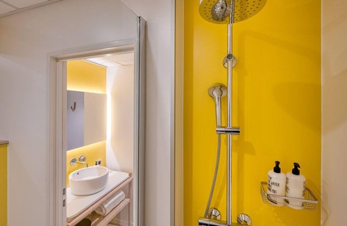 Ixelles Hotel | Discover B&B HOTEL Brussels Centre Louise: Family-Friendly Stay