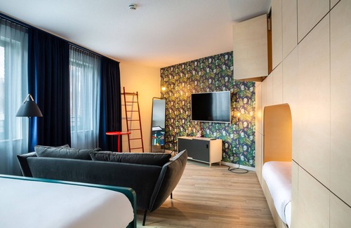 Ixelles Hotel | Discover B&B HOTEL Brussels Centre Louise: Family-Friendly Stay