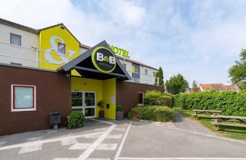 Calais Hotel | Pet-Friendly B&B HOTEL Calais Centre St Pierre Awaits You
