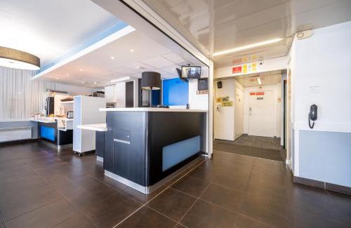 Calais Frethun Hotel | Convenient Stay at B&B HOTEL Calais Terminal Cité Europe