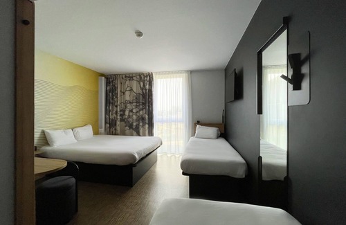 Compiegne Hotel | Eco-Friendly Stay at B&B HOTEL Compiègne - Rated 9.4/10