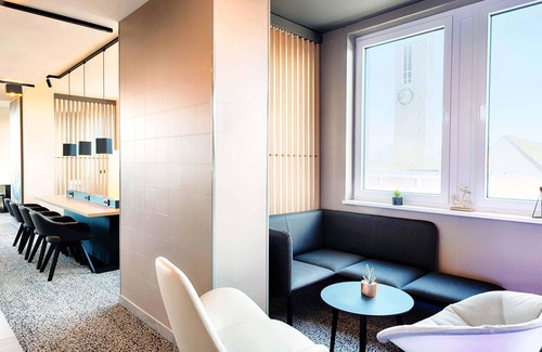 Emden Hotel | Comfortable B&B Hotel Emden: Family-Friendly with Breakfast