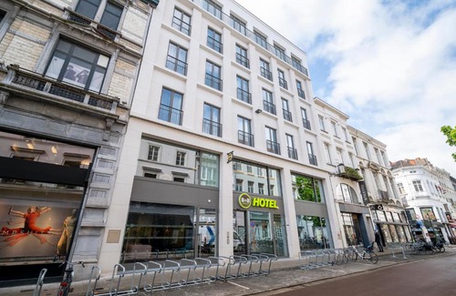 Ghent City Centre Hotel | Pet-Friendly B&B HOTEL Gent Centrum with Family Amenities