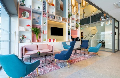 Ghent City Centre Hotel | Pet-Friendly B&B HOTEL Gent Centrum with Family Amenities
