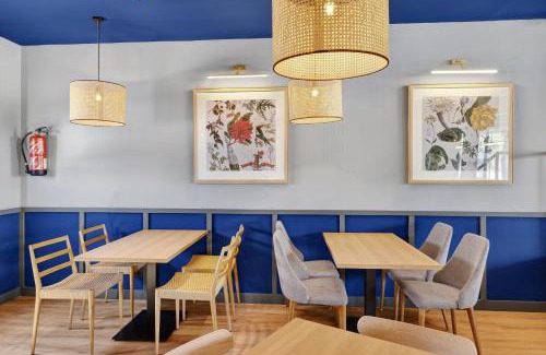 Salt Hotel | Discover B&B HOTEL Girona 2: Pet-Friendly & Family Ready