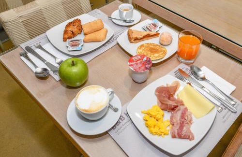Imperia Hotel | Relax at Hotel Rossini Al Teatro with Oceanfront Views