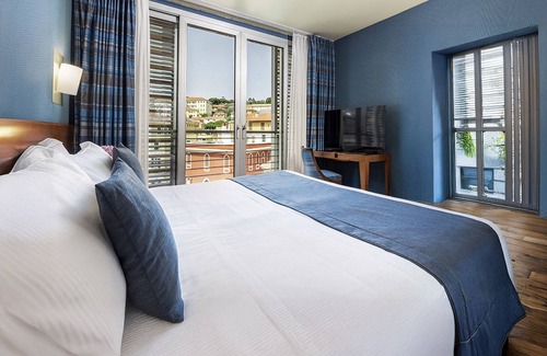 Imperia Hotel | Elegant Stays at Hotel Rossini Al Teatro - 4-Star Comfort