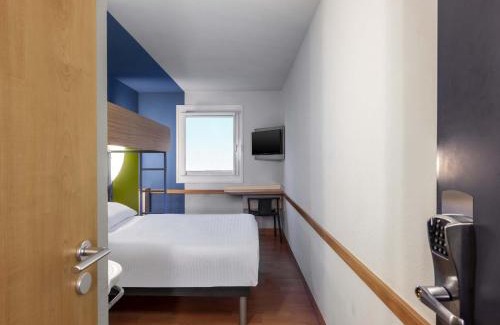 Lenting Hotel | Budget-Friendly ibis budget Ingolstadt Lenting for Families