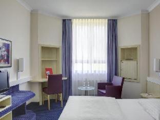 Bad Wilhelmshoehe Hotel | Discover IntercityHotel Kassel: Pet-Friendly & Accessible Stay