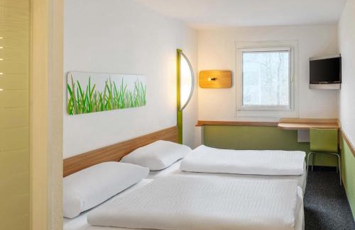 Mulheim-Karlich Hotel | Budget-Friendly ibis budget Koblenz Nord with Great Amenities