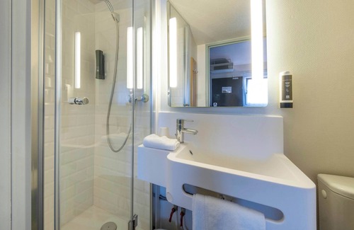 Angoulins Hotel | Cozy B&B HOTEL La Rochelle with Breakfast & Family-Friendly Perks