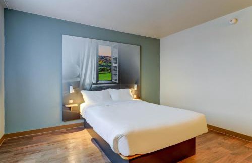 Montchanin Hotel | Pet-Friendly B&B HOTEL Le Creusot Montchanin with Breakfast