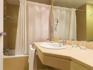 Viana Hotel | Pet-Friendly B&B HOTEL Logroño Las Cañas with Great Reviews