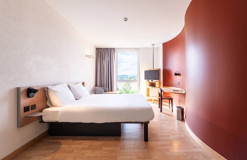 Lully Hotel | Eco-Friendly B&B Hotel Lully 3 Lakes with Breakfast Included